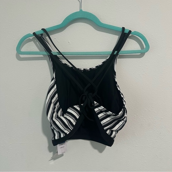 Streamline Stripe Swim Top - Picture 3 of 5